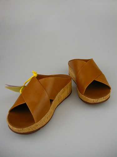 brown fitflop kys