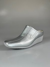 画像1: 【予約品】【２０２５年５月以降入荷】　ノーネーム/ＮＯ　ＮＡＭＥ　ＹＯＫＯ　ＣＬＯＧ　レザー　シルバー　靴　サボスリッポン